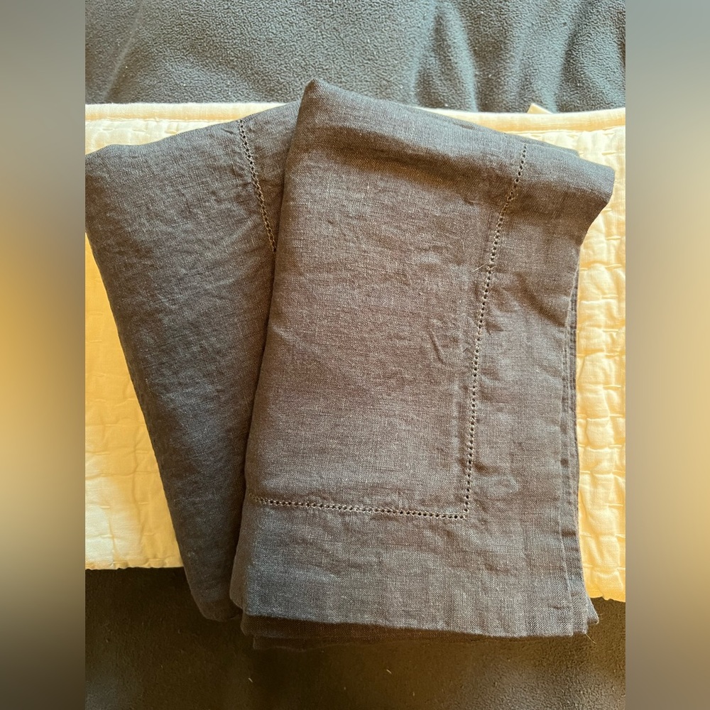 NWOT - Pottery Barn Belgian Flax Linen King Shams